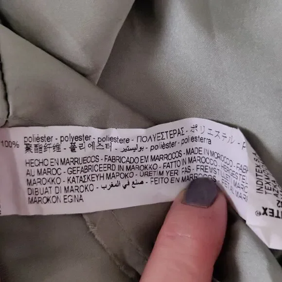 Zara silky rough edge diagonal top - Picture 8 of 8